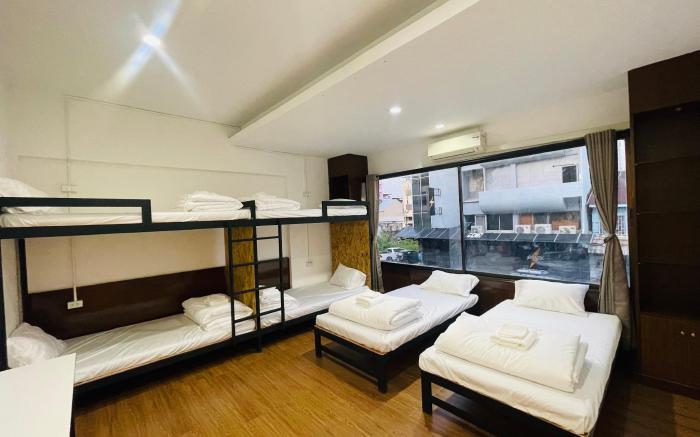 Lamoon Hostel