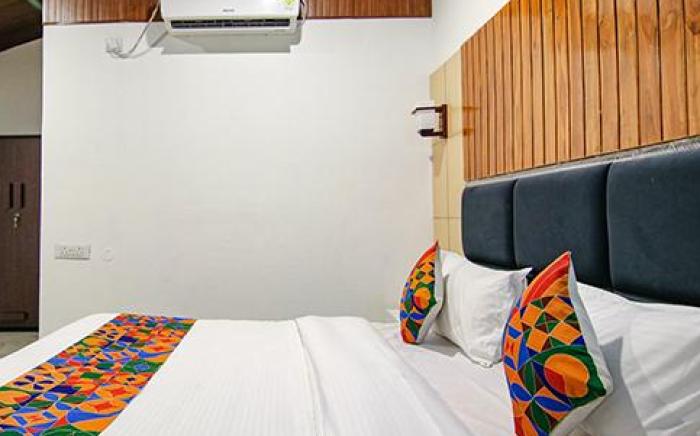 Corbett Jungle Breeze Resort