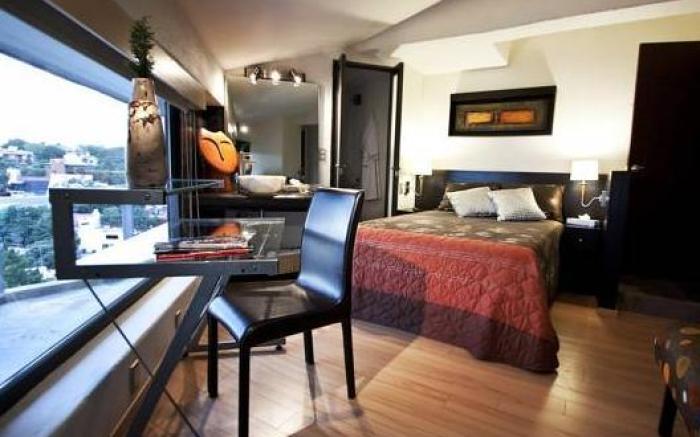 Aztic Hotel and Executive Suites