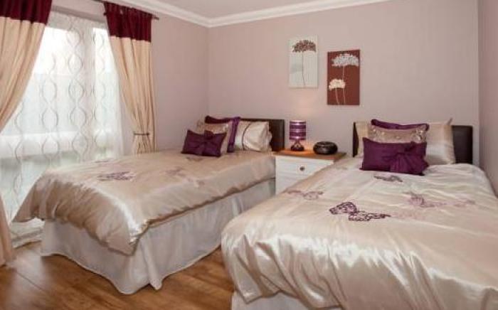 Riverbank View Apartment