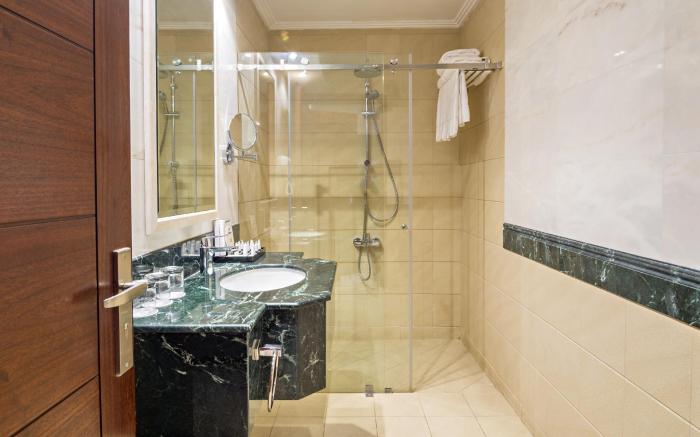 Jiwar Almasi Hotel
