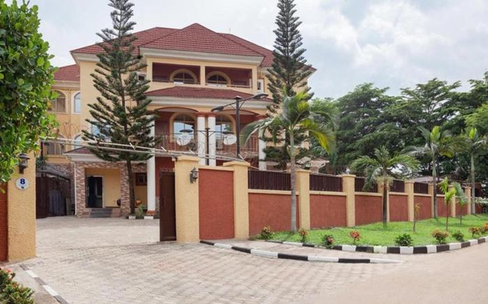 Royale Crown Villa Apartments