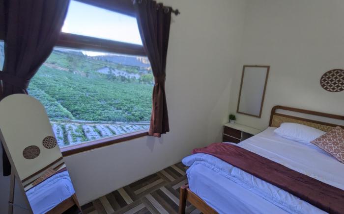 Senja Villa Dieng 4 Rooms with the View (SYARIAH)