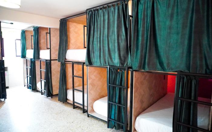 Hostal Chocolate "Calenda"