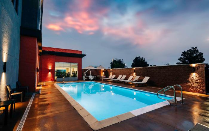 Hyatt Place Sacramento Intl Airport