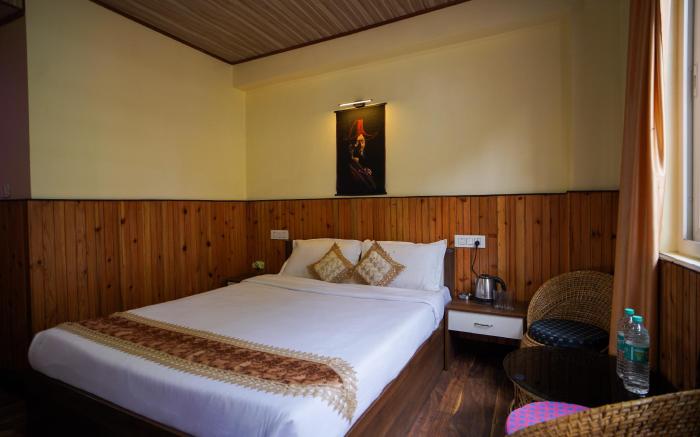 Hotel Hill Queen