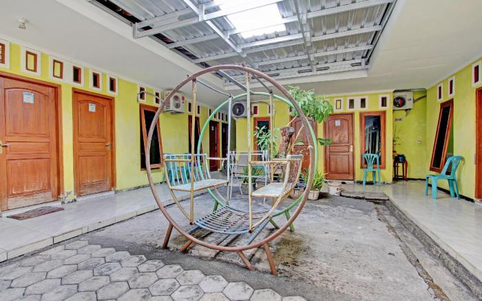 OYO 92998 Wiludjeng Guesthouse