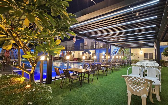 Casa Blu Hotel & Resort