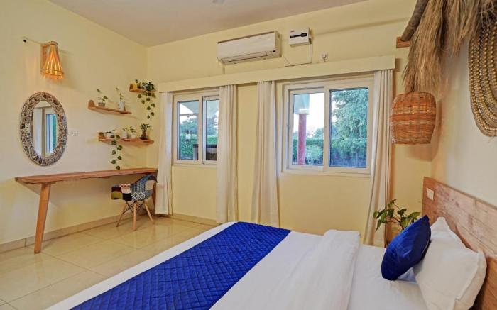 Alaya Stays 4BHK Farmhouse with Pvt Pool & Garden - Manesar