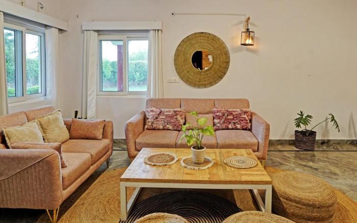 Alaya Stays 4BHK Farmhouse with Pvt Pool & Garden - Manesar