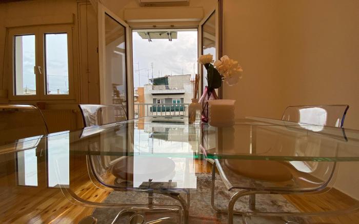 Modern, centrally located apartment