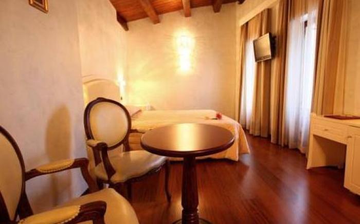 Hotel Rojan