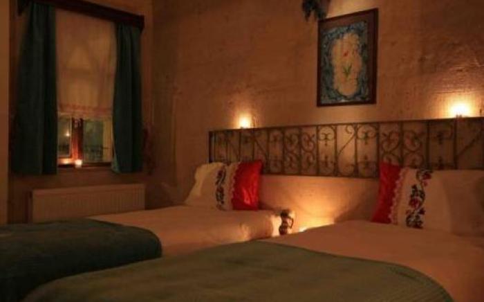 Jerveni Cave Hotel