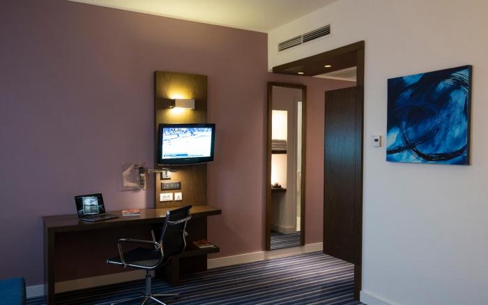 FEZ INN Hotel