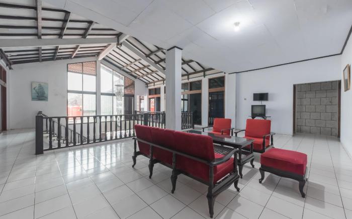 RedDoorz Syariah near Taman Kota Kuningan
