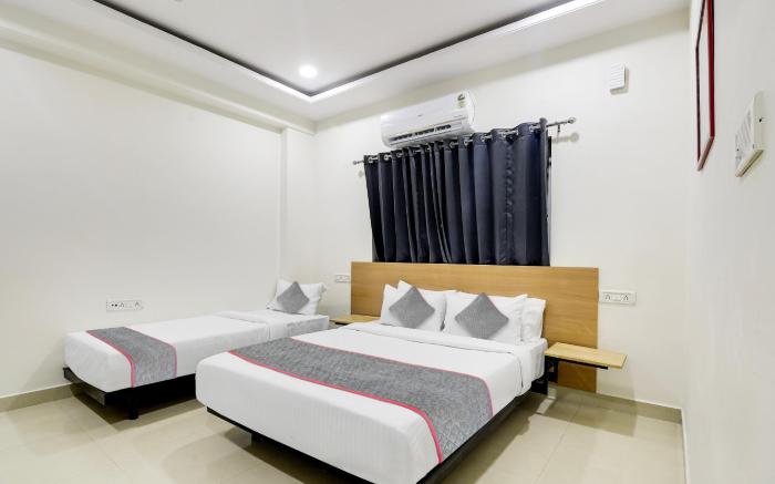 Super Townhouse De Alphabet Hotel Kukatpally Nexus Mall