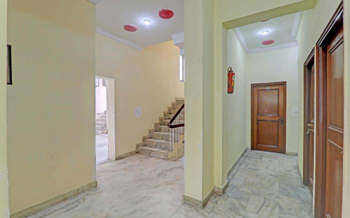 OYO 817378 Hotel Anant