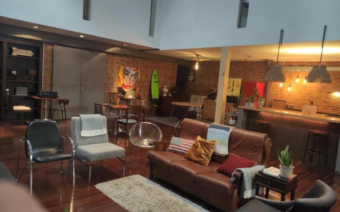 Caruma Surf Hostel & Suites