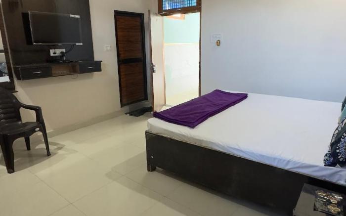 S. RAJ HOME STAY