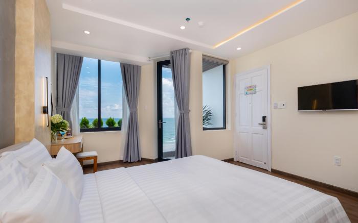 One Season Boutique Hotel Vung Tau - Beachfront