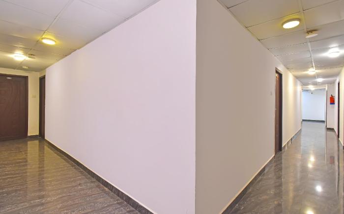 Hotel O Grand Residency Near Kasi Talkies