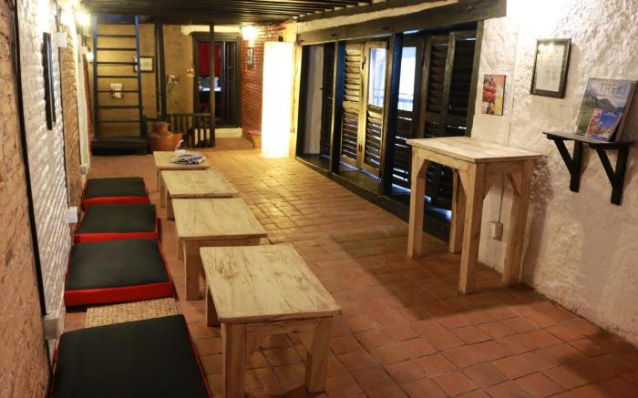 Hira Guest House