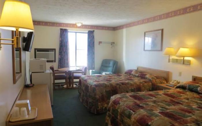 Baxter Inn 4 Less