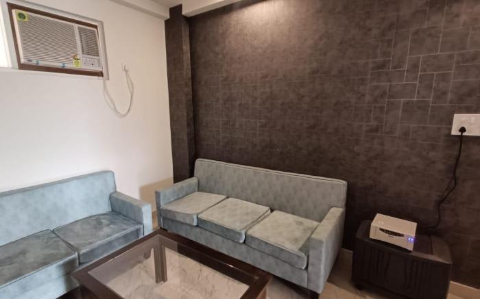 Glory Homes 85 - 2 BHK Apartment for Homestay