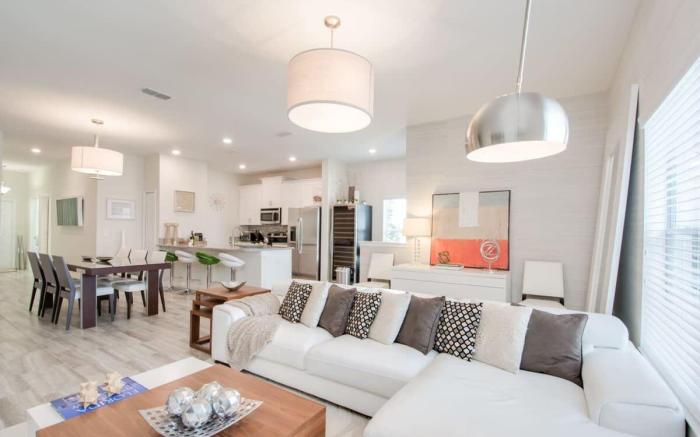Luxury Oasis - Private Pool, Prime Location