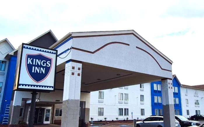 Kings Inn By OYO Calumet Park I-57