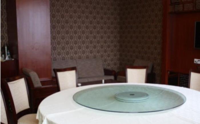 Vienna Hotel Jiangxi Nangchang Bayi Square