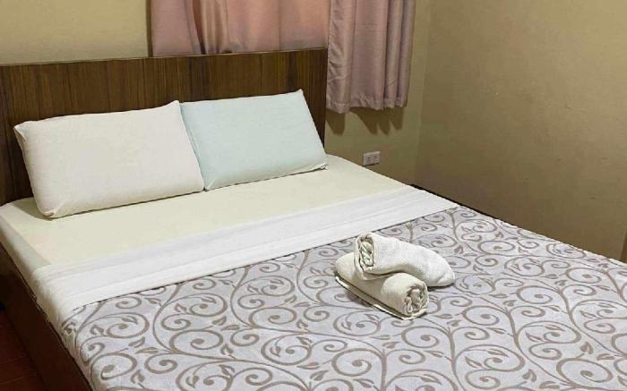 East Square Inn