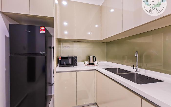 Paradigm Mall - Luna Family Suites by RR JBcity