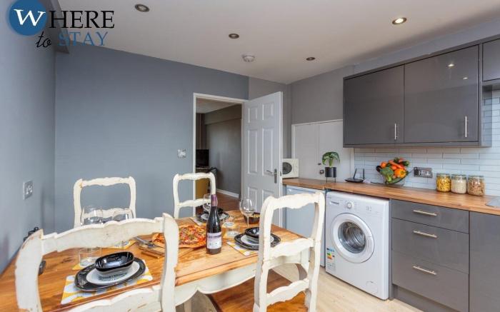 Stylish 3 bedroom apartment Edinburgh