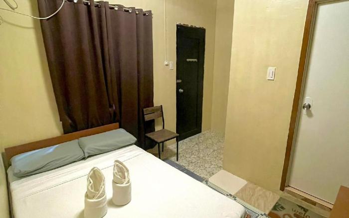 Alona Backpacker's Hub