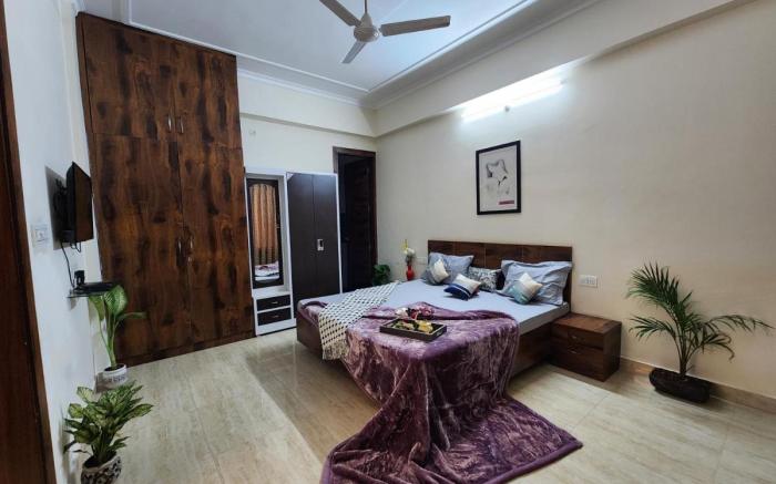 Homlee - Deecon Fully loaded flat with kitchen