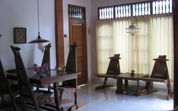 Keyani Bungalows