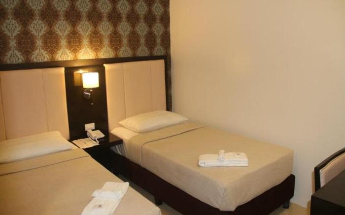 Manhattan Suites Inn