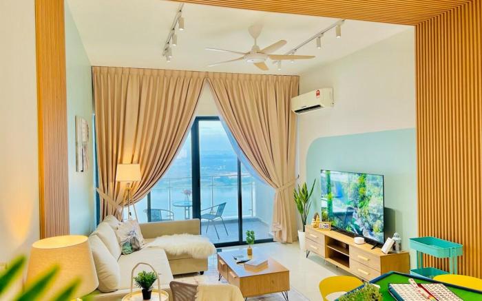 Tranquil Sea View Suites 3BR @ Danga Bay 8-13pax