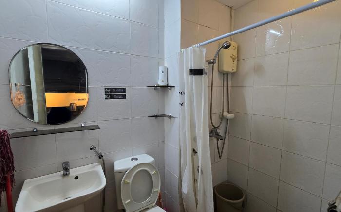 Staycation Tagaytay Albizia,  nearby La Mariposa