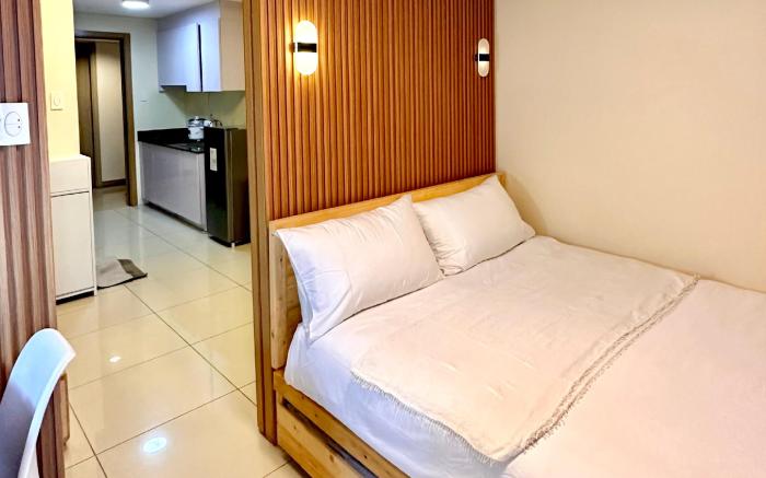 WALKING DISTANCE PICC WORLD TRADE near MOA AIRPORT