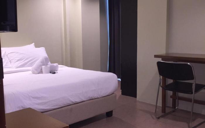 Spacious Studio Apartment B207