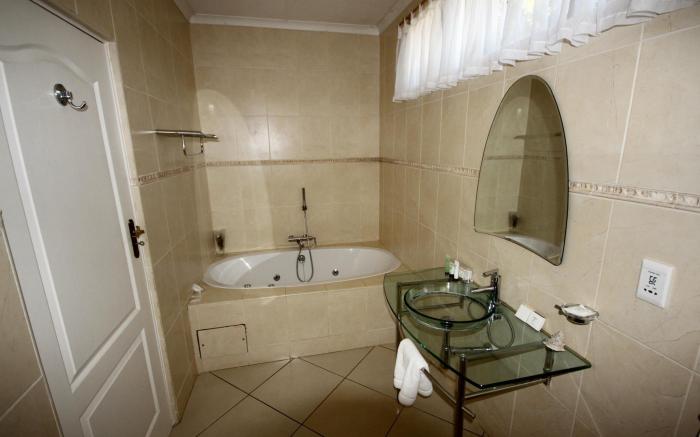 Whalesong Guest House