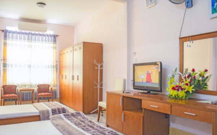 Bank Hotel