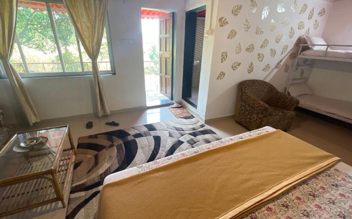 Balcony room with massive hall