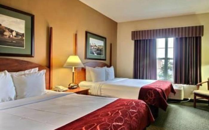 Comfort Suites Milwaukee Airport