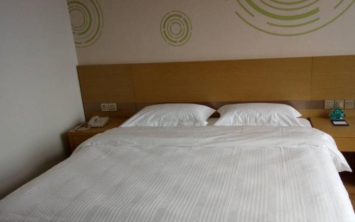 GreenTree Inn Qingdao Jiaozhou Jiaoping Road Express Hotel