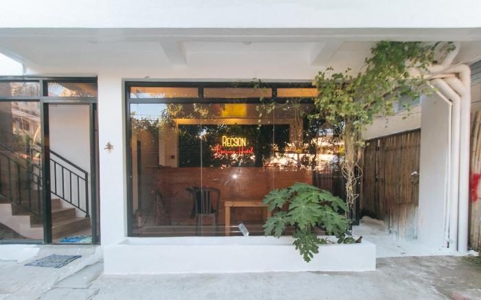 RedDoorz @ Recson Boracay Hostel