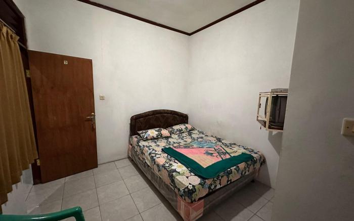 OYO 93128 Hotel Lamin 2