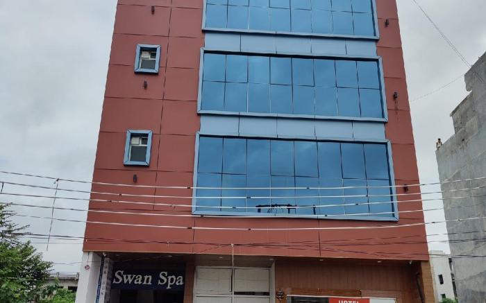 Divine Glory Hotel
